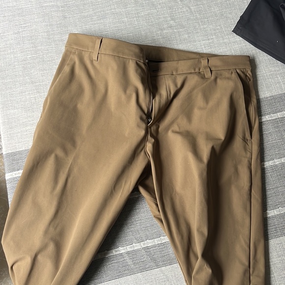 Commission Classic Fit - Picture 2 of 3